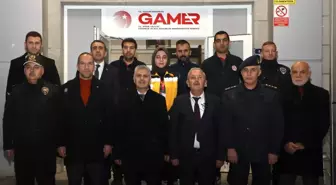 Niğde Valisi Çelik, yılbaşı gecesi görev alan personelleri ziyaret etti