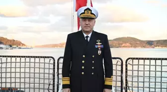 Sahil Güvenlik ekipleri, yılbaşı tedbirleri kapsamında Marmara ve boğazlarda görev başında