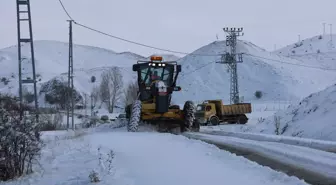 HASTA VATANDAŞ İÇİN EKİPLER YOLU ULAŞIMA AÇTI