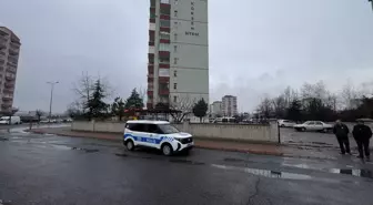 Kadın, Kocasını Bıçaklayarak Yaraladı