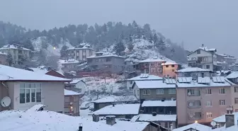 Tosya'da kar yağışı etkili oluyor