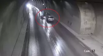 Tünelde motosiklet kazası kamerada