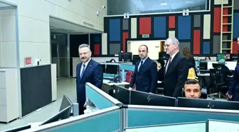 Vali Aksoy, 12 Acil Çağrı Merkezi personelinin yeni yılını kutladı