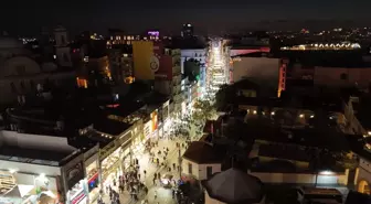 Yeni yıla saatler kala Taksim Meydanı havadan görüntülendi