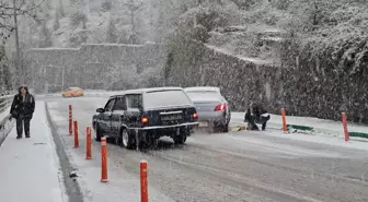 Zonguldak'ta Kar Yağışı Trafiği Felç Etti