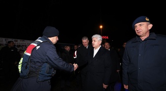 Sakarya Valisi Doğan, yeni yıla görevi başında giren personeli ziyaret etti