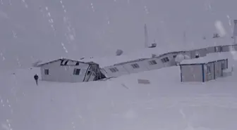 Şırnak'ta 20 köy yolu kardan kapandı