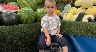 2,5 yaşındaki Nikoloz'un beyninden 7 santimetrelik tümör çıkarıldı