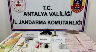 Antalya'da uyuşturucu operasyonunda 2 kişi yakalandı