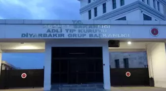 Diyarbakır'da silahla boğazından vurulan şahıs hayatını kaybetti