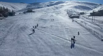 Elmadağ'da kızaklı kayak keyfi