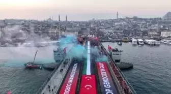 Galata Köprüsü'nde Filistin'e destek yürüyüşü yapıldı