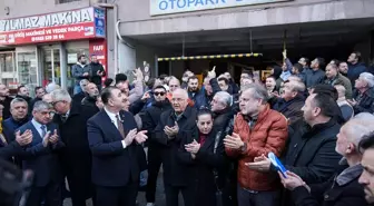 İzmir'de esnaftan katlı otoparkın kapatılmasına tepki