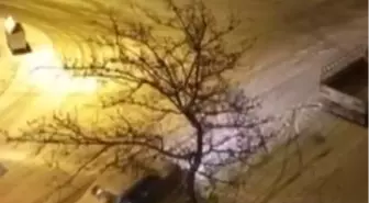 Polatlı'da kar yağışı yolları buz pistine çevirdi