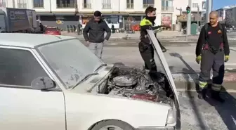 Seyir halindeki FIAT otomobil yandı