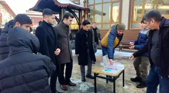 Ülkü Ocakları'ndan Şehitler İçin Lokum İkramı