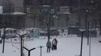 Van'da Kar Yağışı Nedeniyle 625 Yerleşim Yerine Ulaşım Sağlanamıyor