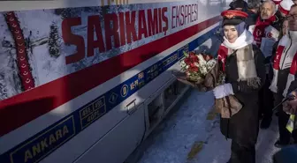 Aile ve Sosyal Hizmetler Bakanı Göktaş 'Sarıkamış Ekspresi'ni karşıladı