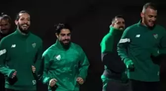 Bursaspor'un Antalya kampı başladı