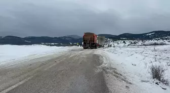 Çankırı'nın Çerkeş ilçesinde kar nedeniyle ulaşım aksadı