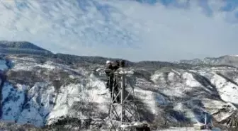 Çoruh EDAŞ, yoğun kar yağışında kesintisiz enerji için sahada