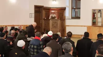 Kars'ta Sarıkamış şehitleri anısına meşaleli yürüyüş yapıldı