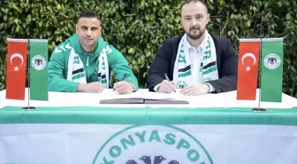 Konyaspor, deneyimli oyuncu Deniz Türüç'ü transfer etti
