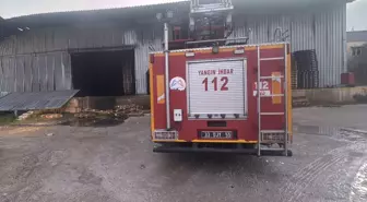 Narenciye paketleme tesisinde çıkan yangın söndürüldü