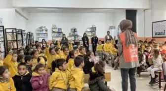 Van'da üniversite öğrencileri, minik öğrencilere ekolojik bilinç aşılıyor