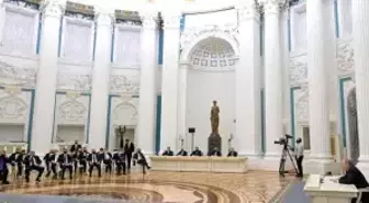 Zengin ve sessiz: Putin Rusya'nın milyarderlerini savaşta nasıl yanında tuttu?