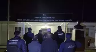 Antalya'da 4 düzensiz göçmen yakalandı