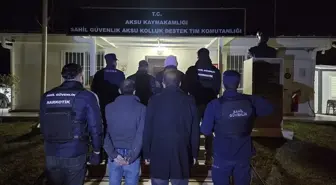 Antalya'da 4 düzensiz göçmen yakalandı