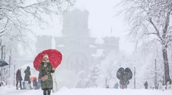 Bosna Hersek'te ve Sırbistan'da kar yağışı etkili oldu