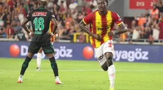 Göztepe'de Transfer Hareketliliği: Dennis ve Taha İçin Yeni Gelişmeler
