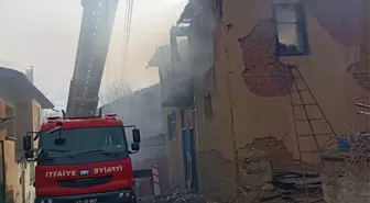 Konya'da evinde yangın çıkan kadın yaralandı