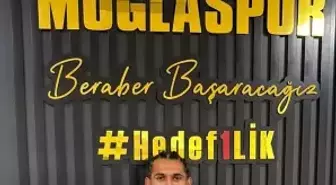 Muğlaspor'da İsa imzayı attı