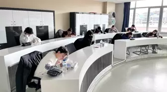 Öğrenci ve velileri sınav heyecanı sardı