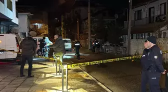 Sokak ortasında silahla vurulmuş halde bulunan bir kişi hayatını kaybetti