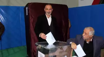 Türkeli Esnaf Odası'nda Ali Karahan güven tazeledi
