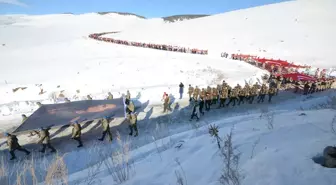 Türkiye, 'Bu Toprakta İzin Var' temasıyla Sarıkamış'ta şehitler için yürüdü