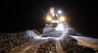 Van'da kardan dolayı kapanan 625 yoldan 469'u açıldı