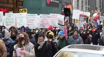 Venezuela saldırısı Trump'a pahalıya patladı! Kendi ülkesinde de binler yürüdü