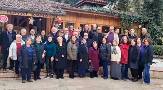 45 yıl önce aynı sırada oturan arkadaşlar kahvaltı sofrasında bir araya geldi