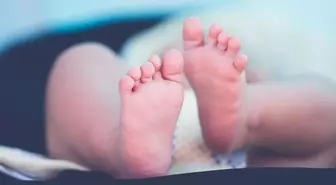 Durağa bırakılan bebek evlilik dışı ilişkidenmiş! Yakınları gözaltında