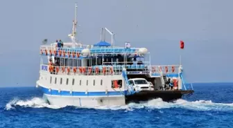 Bodrum'da feribot seferlerine fırtına engeli