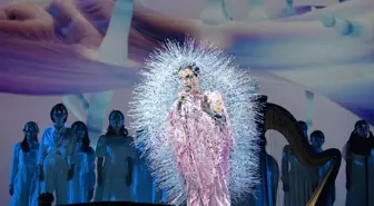 Dünyaca ünlü şarkıcıdan Trump'ın hedefindeki Grönland'a çağrı: Bağımsızlığınızı ilan edin