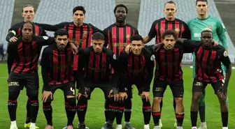 Fatih Karagümrük'te yaprak dökümü