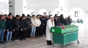 Feci kazada hayatını kaybeden 14 yaşındaki kız son yolculuğuna uğurlandı