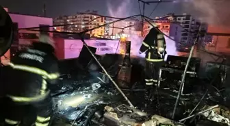 Hatay'da iki katlı evin terasında yangın