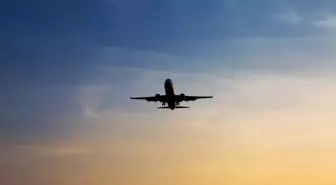 Hollanda'da kar yağışı nedeniyle 500 uçuş iptal edildi